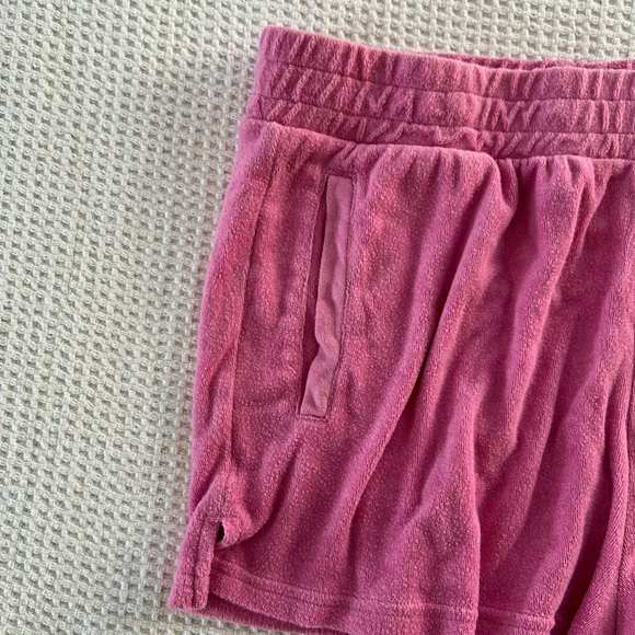 Aerie pink terry cloth shorts with thick elastic waistband and pockets xl - Picture 3 of 4